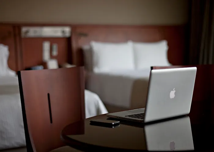 Suites Camino Real