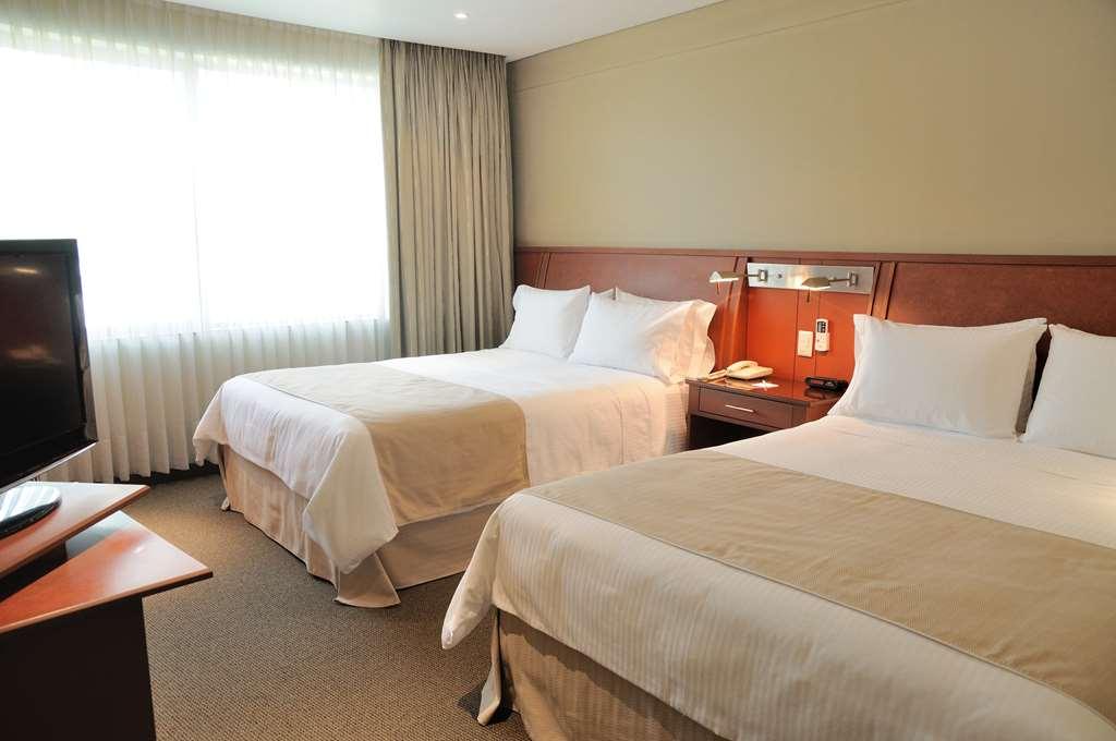 Hotel Camino Real 5*