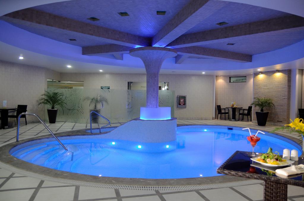 Hotel Camino Real